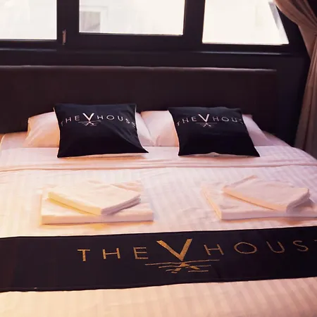 The V House Luxury A-frame With Private Pool Holiday home