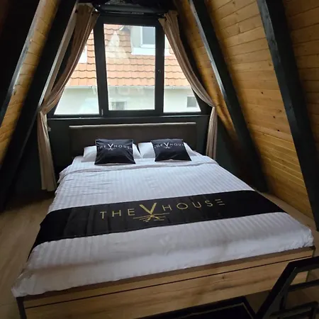 The V House Luxury A-frame With Private Pool Holiday home