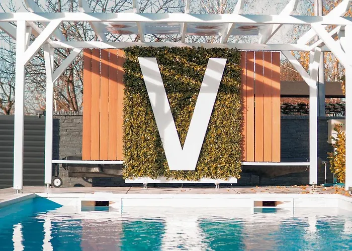 Holiday home The V House Luxury A-frame With Private Pool *